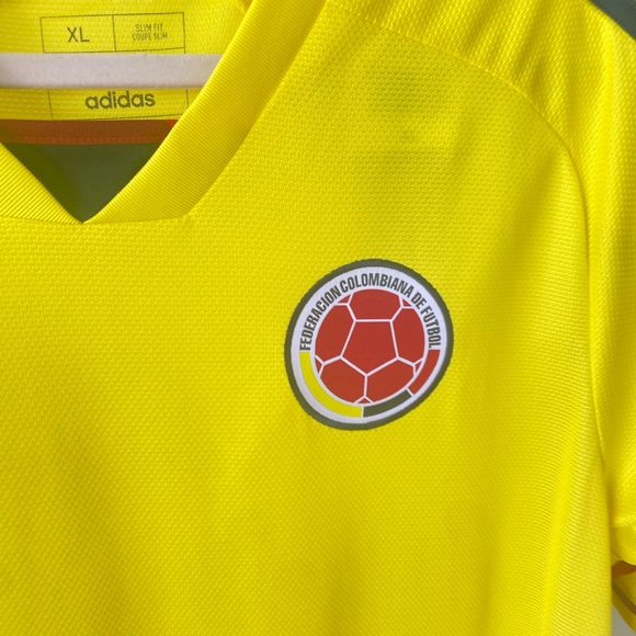 Adidas 2022 Colombia National Team Home Soccer Jersey. M, L and XL - Picture 11 of 16